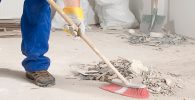 En Opa-Locka locka hay empleos para latinos como limpiadores de construcción