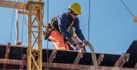 Empresa en Miami lanzó ofertas de empleos para obreros de construcción (APLIQUE)
