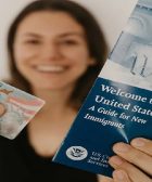 USCIS aplica nueva extensión de green card por 48 meses: ¿A quiénes beneficia?