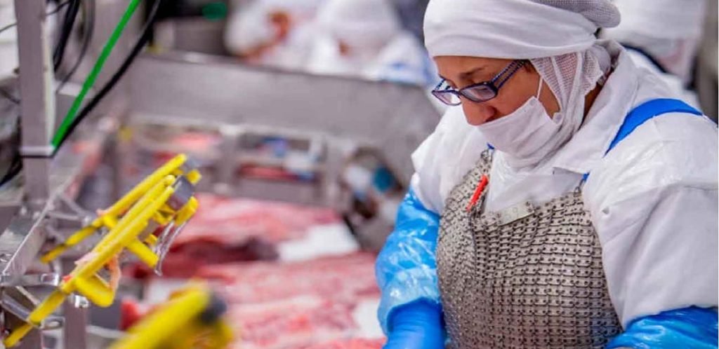 Solicitan cortadores y empacadores de carnes en empresa de alimentos en Orlando