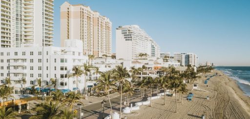 Aprovecha las ofertas de trabajo en Miami, FL que el Blue Moon trae
