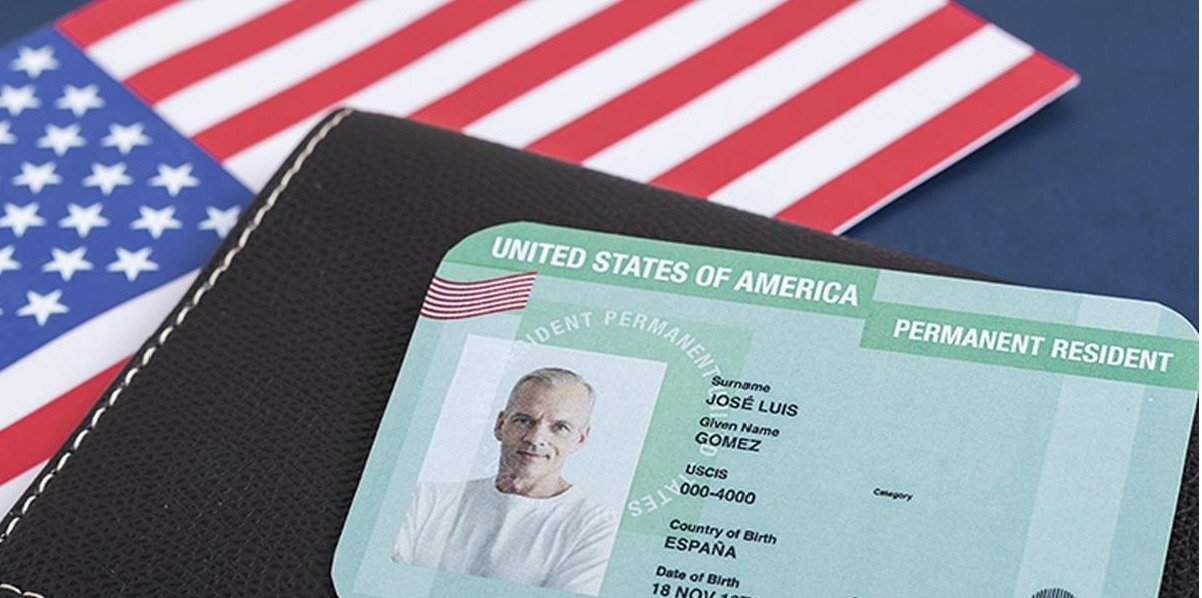 USCIS: ¿Qué Es La TARIFA De Inmigrante Para La Green Card En EE.UU?